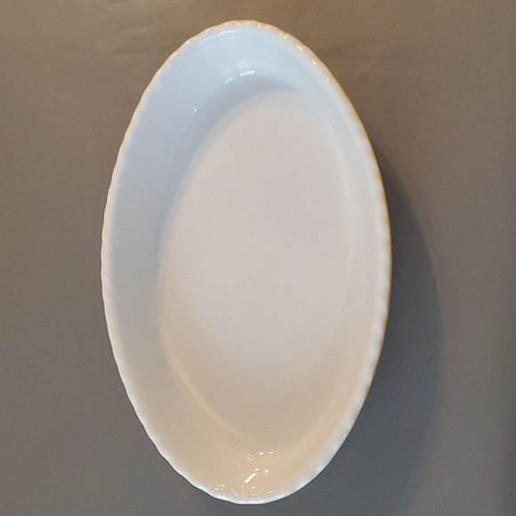 Valentina Porcelain Bakeware Ruffled Edge Italy - Picture 2 of 7